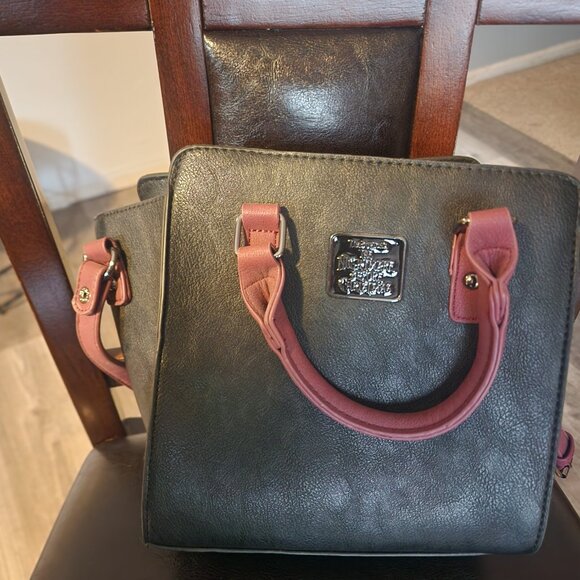 Purse - Picture 3 of 4